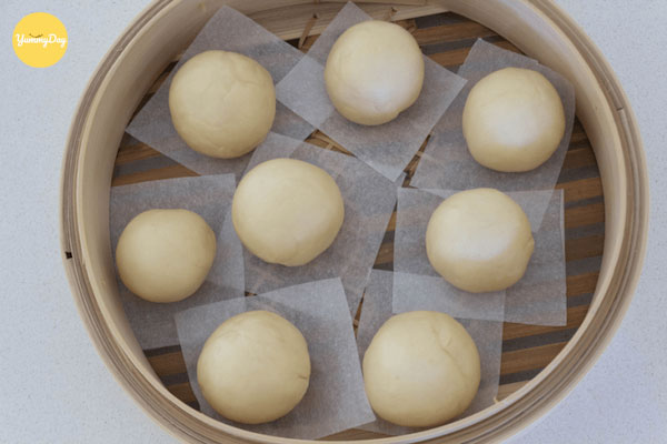 Hấp bánh nữa là hoàn thành rồi.