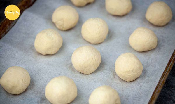 Chia bột thành những phần nhỏ