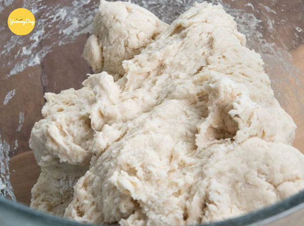 Làm vỏ bánh bột lọc Huế ngon chuẩn vị