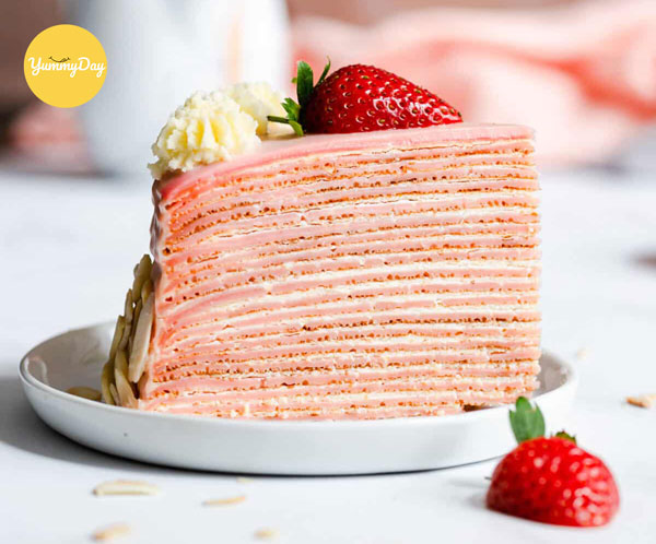 Bánh crepe ngàn lớp vị dâu