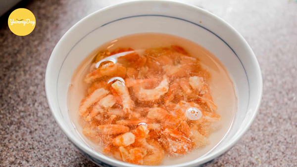 Ngâm tôm khô