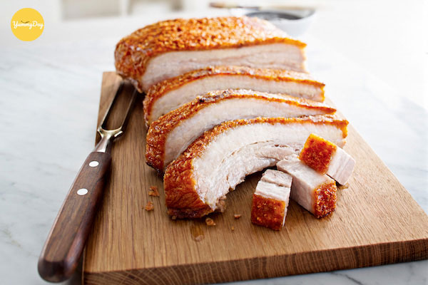 Bắt tay vào làm thịt heo quay nào!