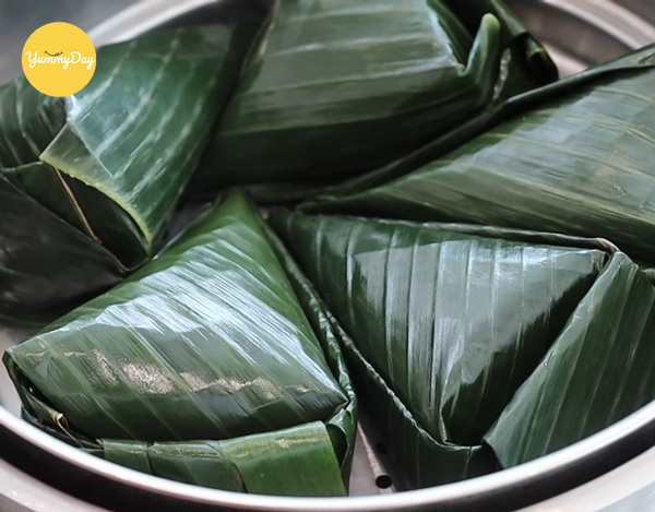 Xếp bánh và đem đi hấp