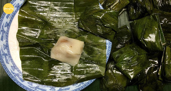 Món bánh ít nhân tôm thịt ăn là mê