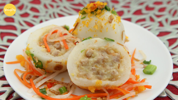 Nhân bánh ít trần đầy ụ cắn một miếng là ghiền