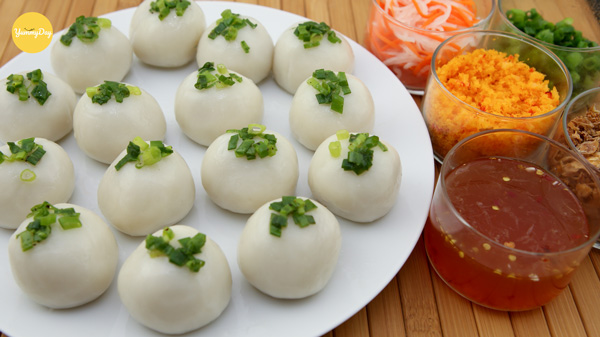 Bánh ít trần ngon bới nhiều nguyên liệu khác