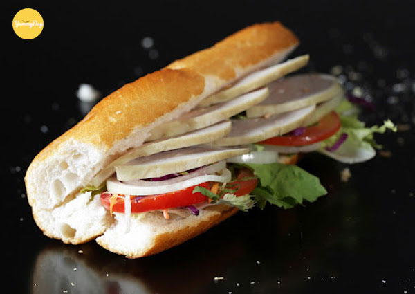 Thành phẩm bánh mì chả lụa