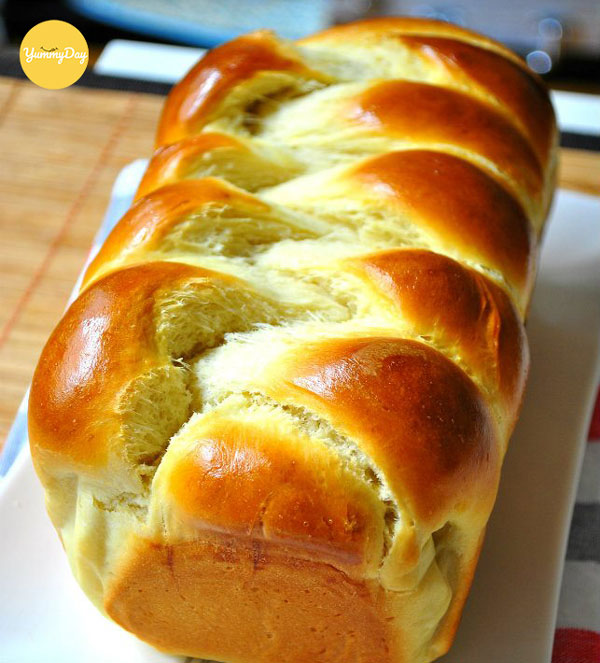 Mẻ bánh mì mới ra lò nhìn ngon quá