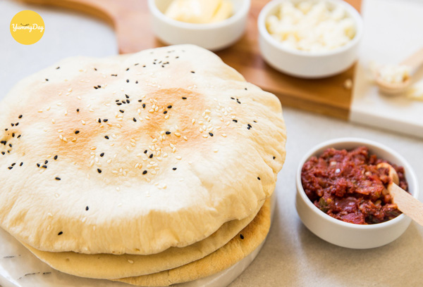 Vỏ bánh mì cũng đã hoàn thành