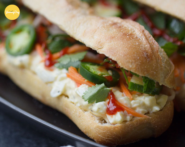 Bánh mì kẹp trứng ăn ngon nhức nách