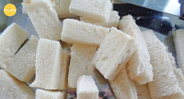 Cắt lát bánh mì