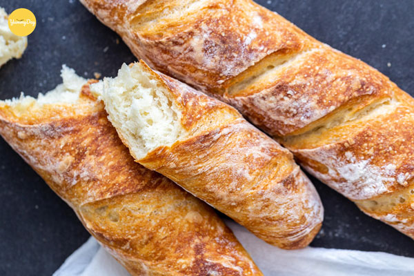 Bánh mì ăn giòn ngoài mềm trong