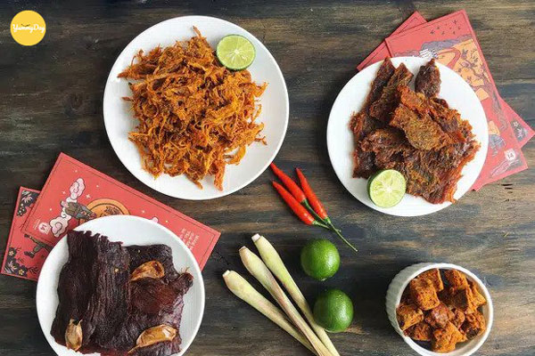 Nguyên liệu làm bánh mì khô bò với trứng