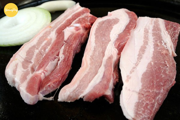 Chuẩn bị lượng thịt phù hợp với số khẩu phần ăn nhé.