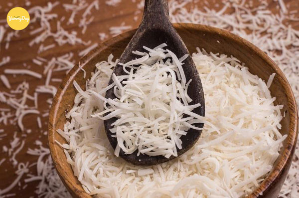 Dừa sợi khô làm bánh