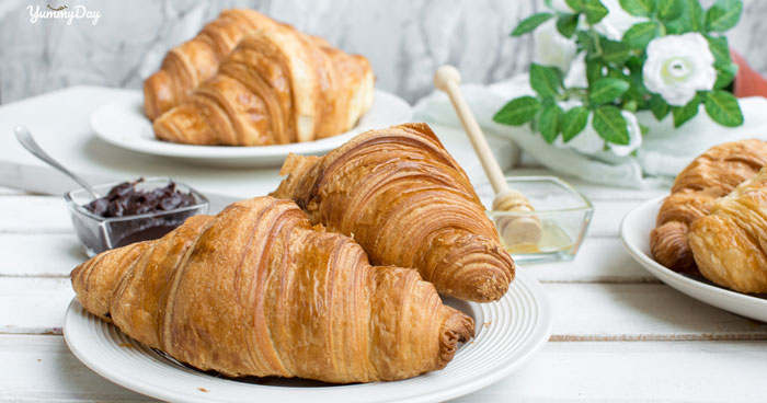 Tự tay làm bánh sừng bò thơm ngon bổ dưỡng lại chất lượng