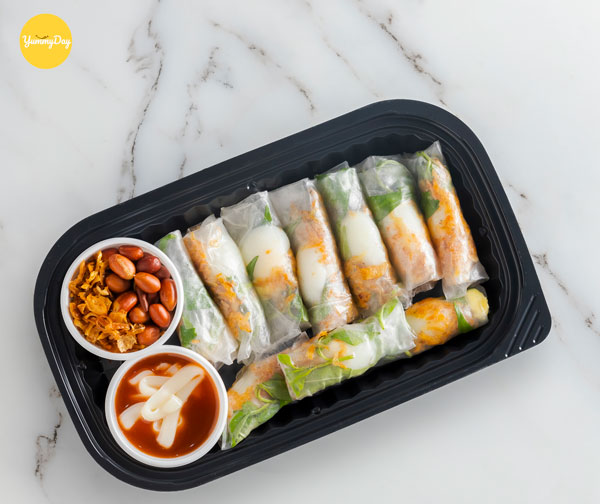 Bánh tráng cuốn bơ thực hiện đơn giản nhưng ngon xuất sắc