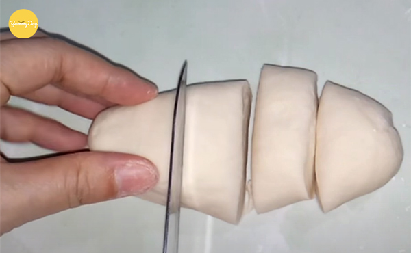 Chia bột thành những phần nhỏ