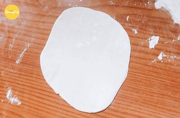 Cán mỏng phần bột