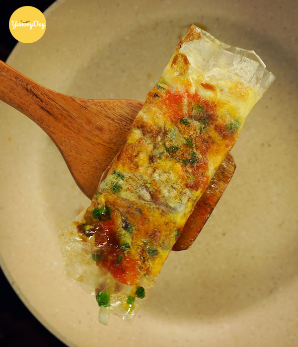 Thưởng thức bánh tráng mắm ruốc thôi nào