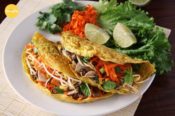 Xắn tay vào bếp làm món bánh xèo chay với công thức của YummyDay nhé!