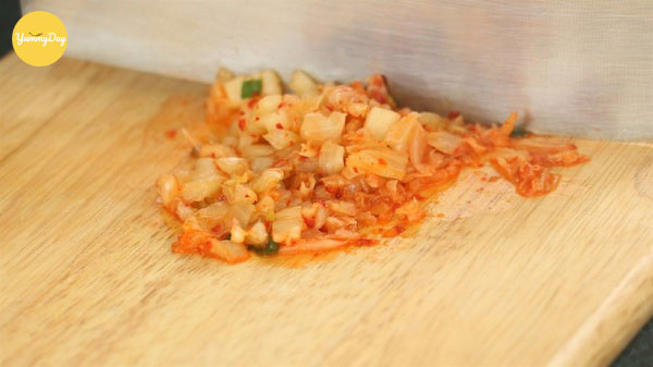 Thái kim chi thành miếng nhỏ
