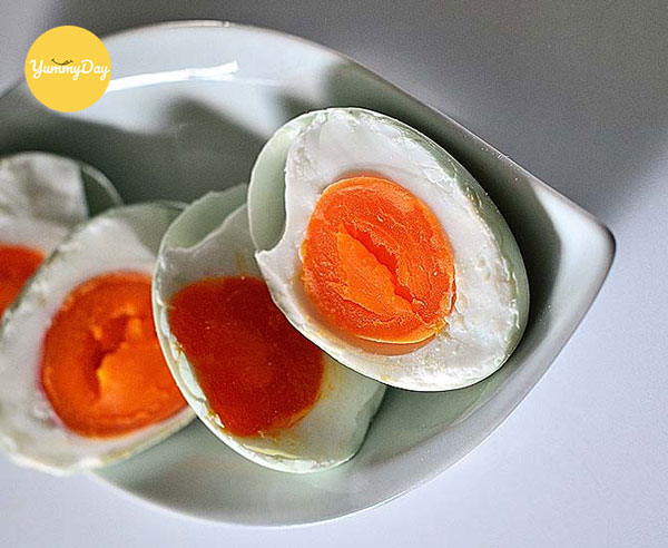 Trứng muối là nguyên liệu không thể thiếu