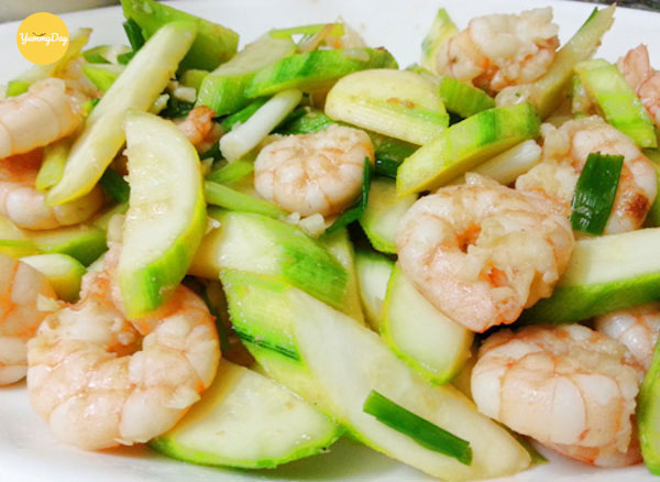 Bầu xào tôm ngon và thanh mát