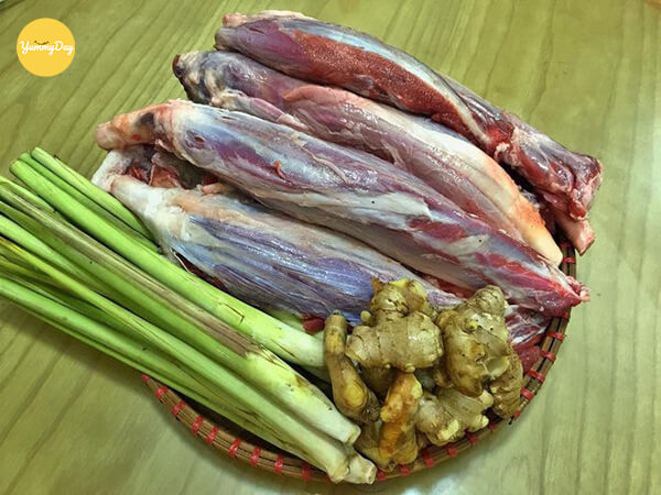 Nguyên liệu làm món bò kho gừng