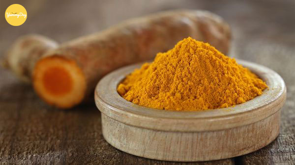 Sử dụng khoảng 1 muỗng cà phê bột nghệ cho món ăn này