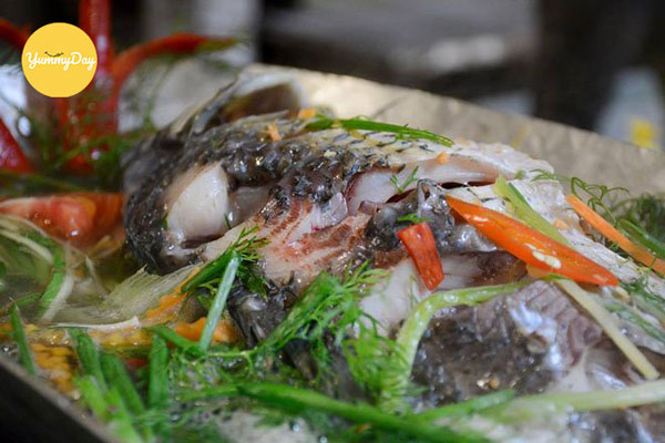 Món cá chép hấp ngải cứu cực đỉnh