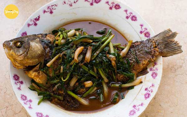 Cá chép kho tương