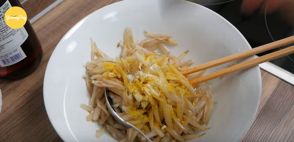 Ướp cá cơm