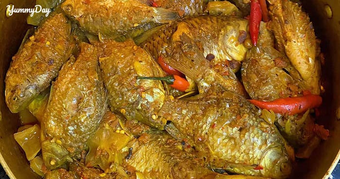 Cá diếc kho khế chua và kiểu biến tấu với cá rục xương hấp dẫn