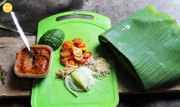 Sơ chế các nguyên liệu còn lại