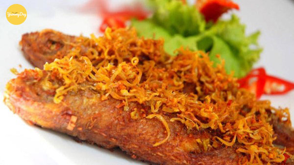 Thành phẩm món cá hường chiên sả ớt nhìn vào đã thấy nghiện