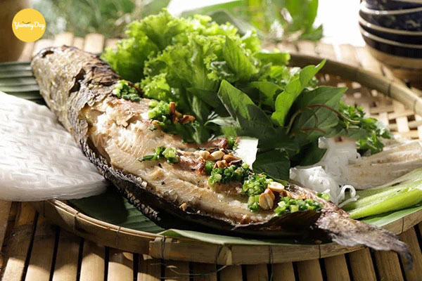 Món cá lóc nướng giấy bạc thơm nứt mũi