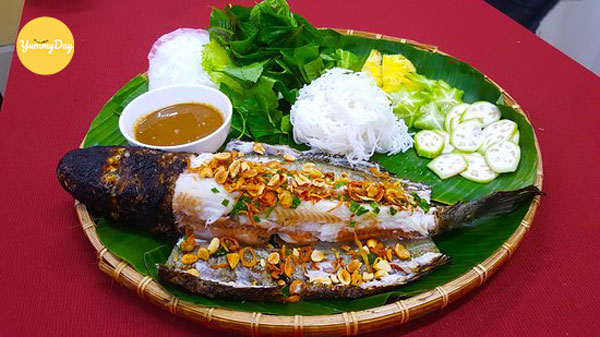 Thưởng thức cá lóc nướng trui ngon vị chuẩn miền Tây