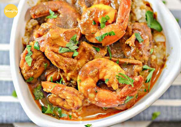 Món cà ri tôm bắt mắt