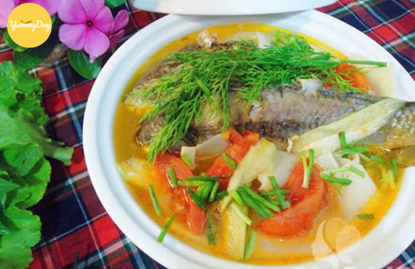 cá rô phi nấu canh chua thanh mát
