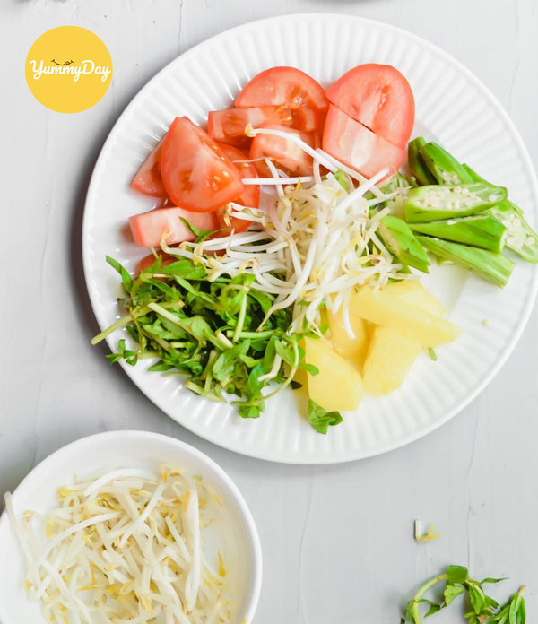 Các nguyên liệu nấu canh chua đã sẵn sàng