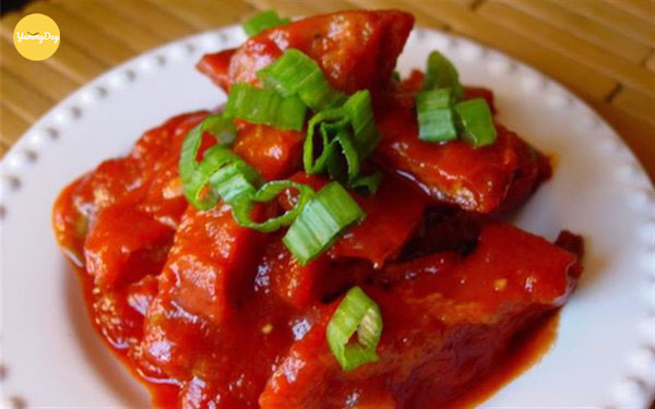 Chả cá thác lác chiên sốt cà chua đậm đà