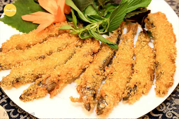Cá trứng chiên áo bột xù giòn rụm