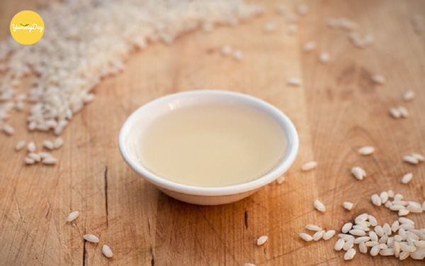 Có thể dùng giấm gạo