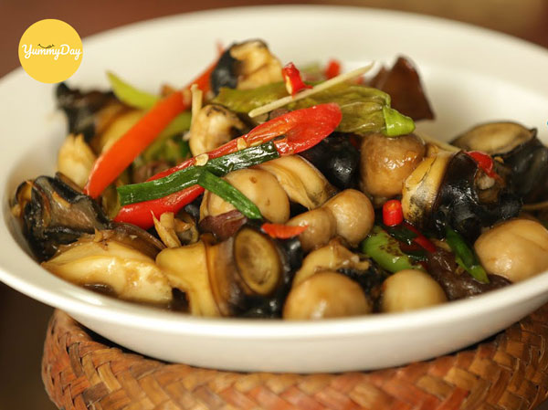 Ốc bươu xào sả ớt đơn giản