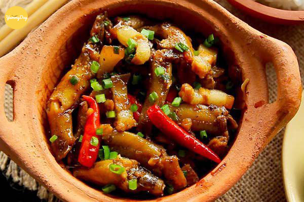 Cách kho cá bống kho tộ cũng không quá phức tạp