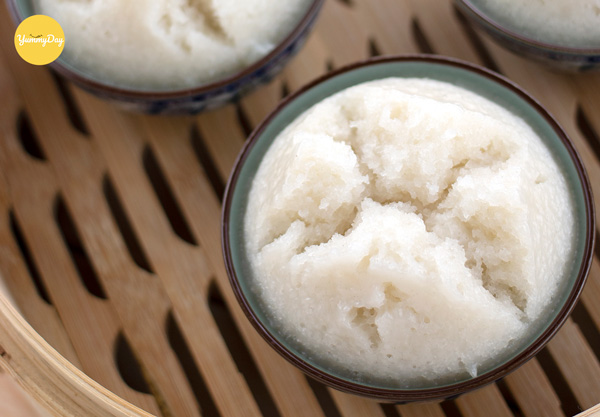 Chiếc bánh bò hấp chín thơm ngon