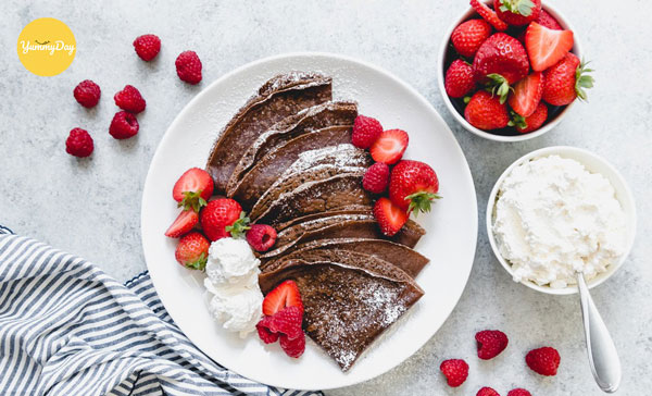 Trang trí siêu đẹp cho món bánh crepe chocolate