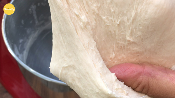 Bột có độ đàn hồi tốt là đã đúng trộn kĩ thuật rồi đấy