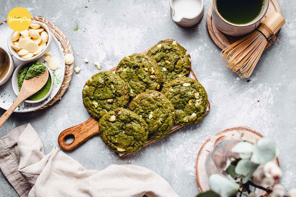 Làm bánh quy trà xanh chiêu đãi gia đình và bạn bè
